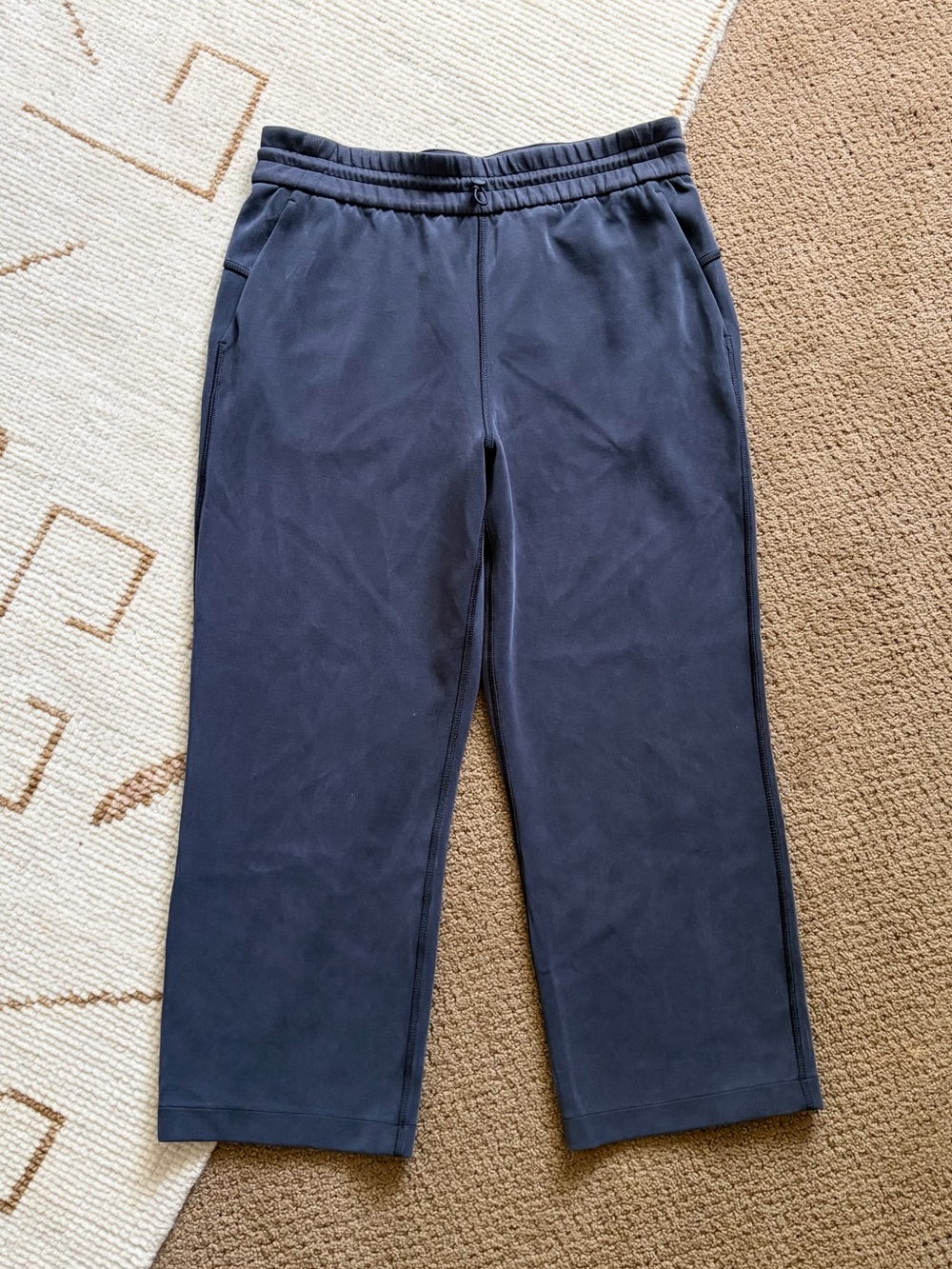 Lululemon Softstreme High-Rise Straight Leg Crop Black 8